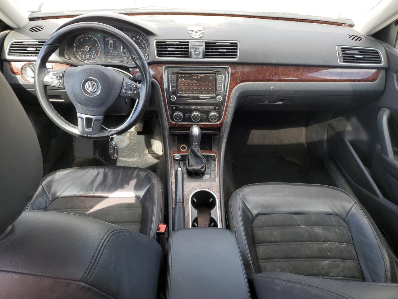 2013 Volkswagen Passat Sel VIN: 1VWCH7A39DC056768 Lot: 82265965