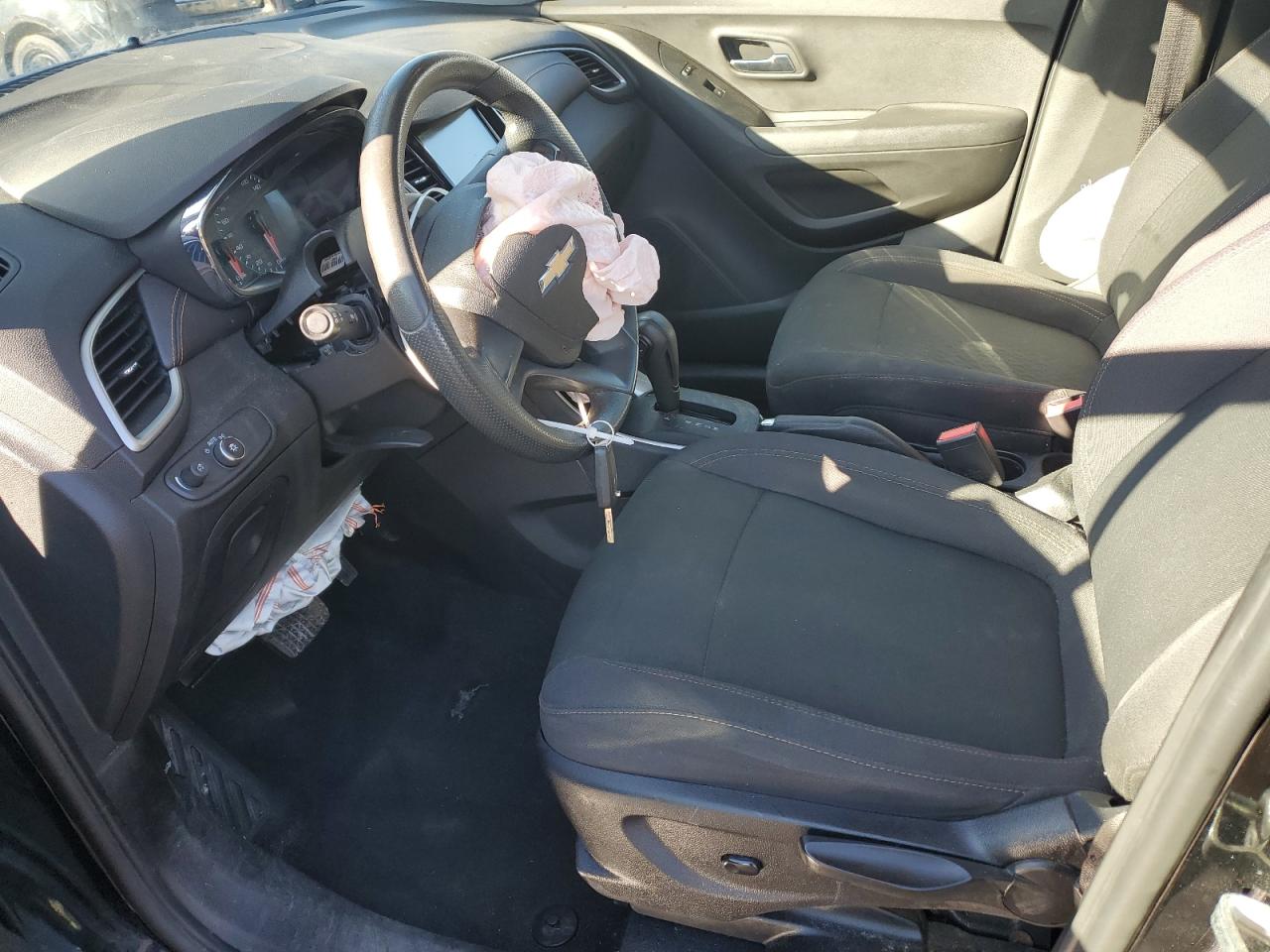 2017 Chevrolet Trax Ls VIN: 3GNCJNSB2HL204570 Lot: 86668925