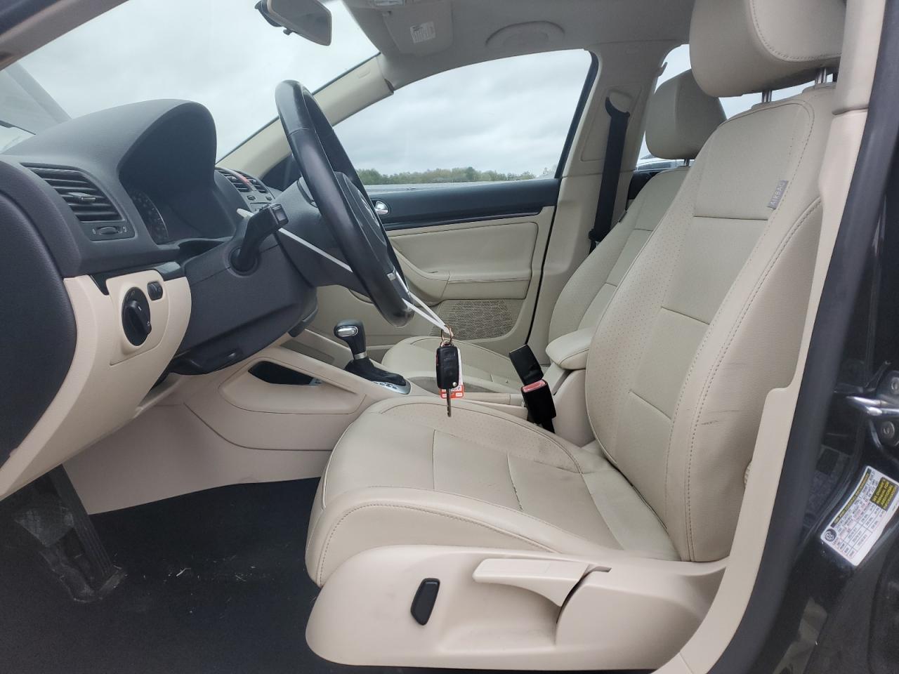 2010 Volkswagen Jetta Se VIN: 3VWRX7AJ6AM058421 Lot: 86098215