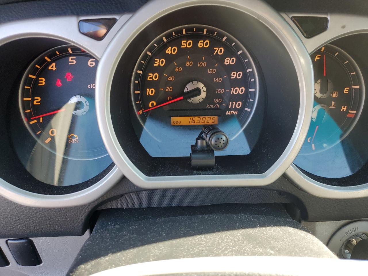 2004 Toyota 4Runner Limited VIN: JTEBU17R140038751 Lot: 86408855