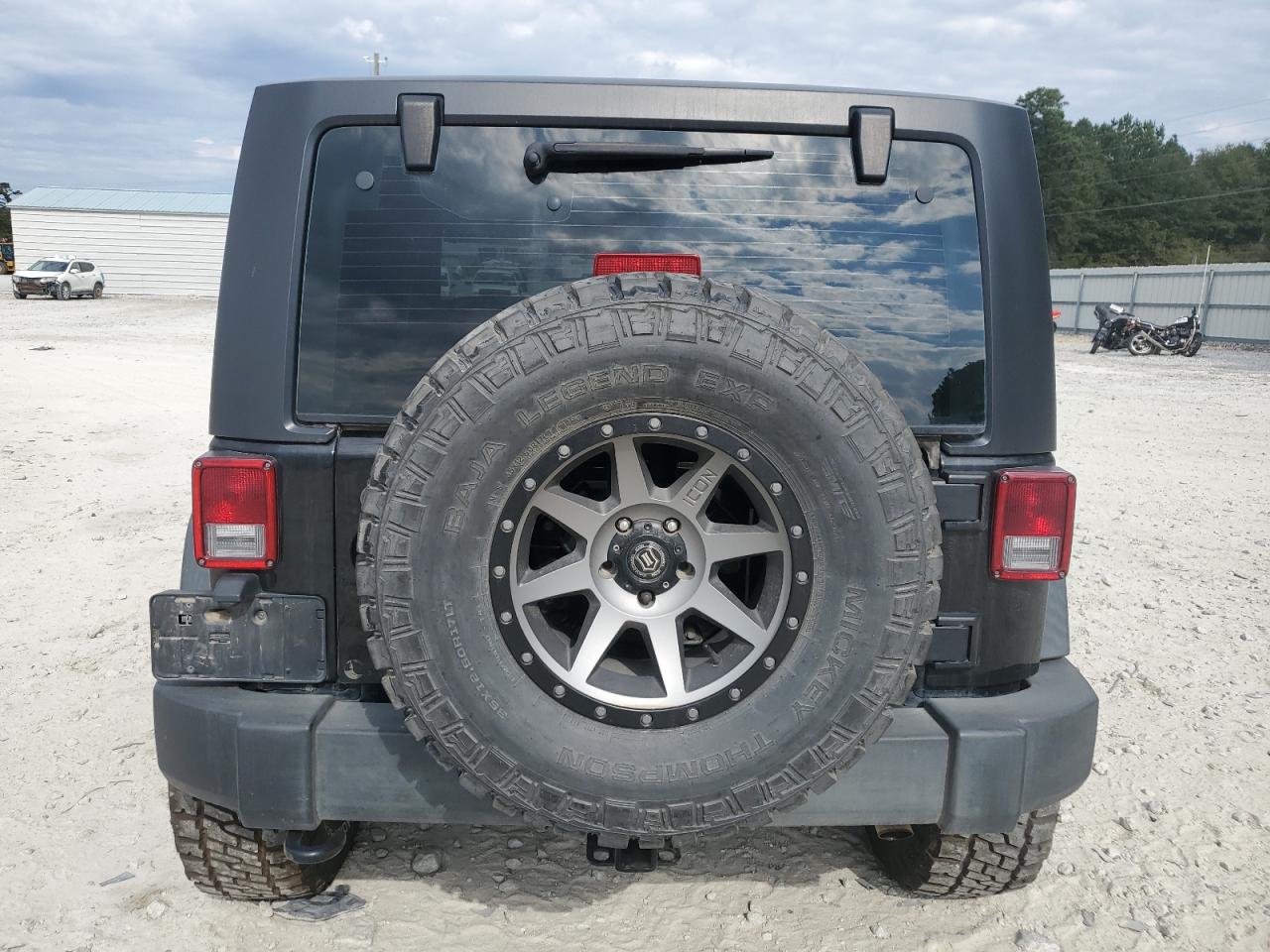 2018 Jeep Wrangler Sport VIN: 1C4GJWAG7JL818612 Lot: 85856455