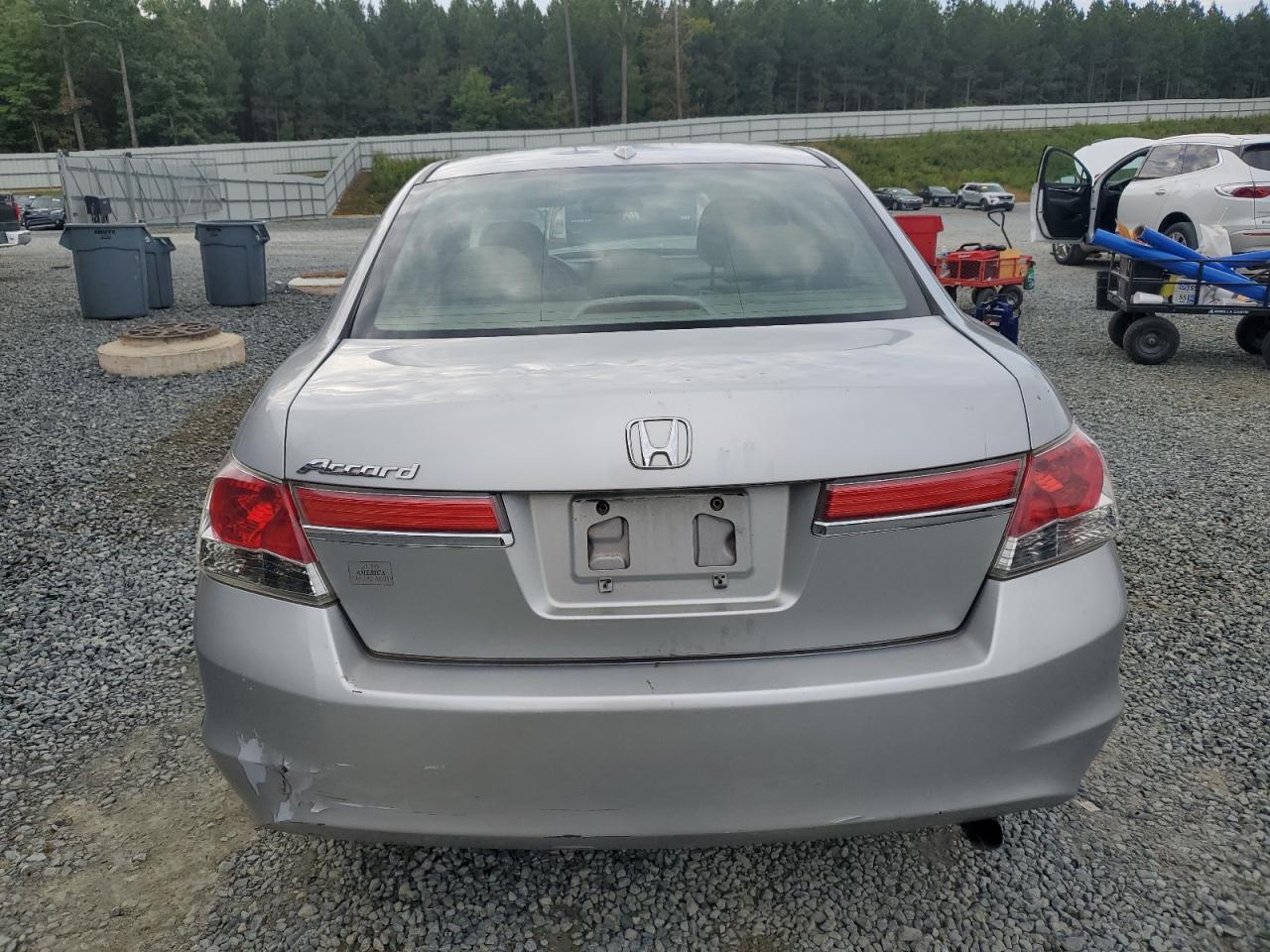 2011 Honda Accord Exl VIN: 1HGCP2F81BA005160 Lot: 81956865