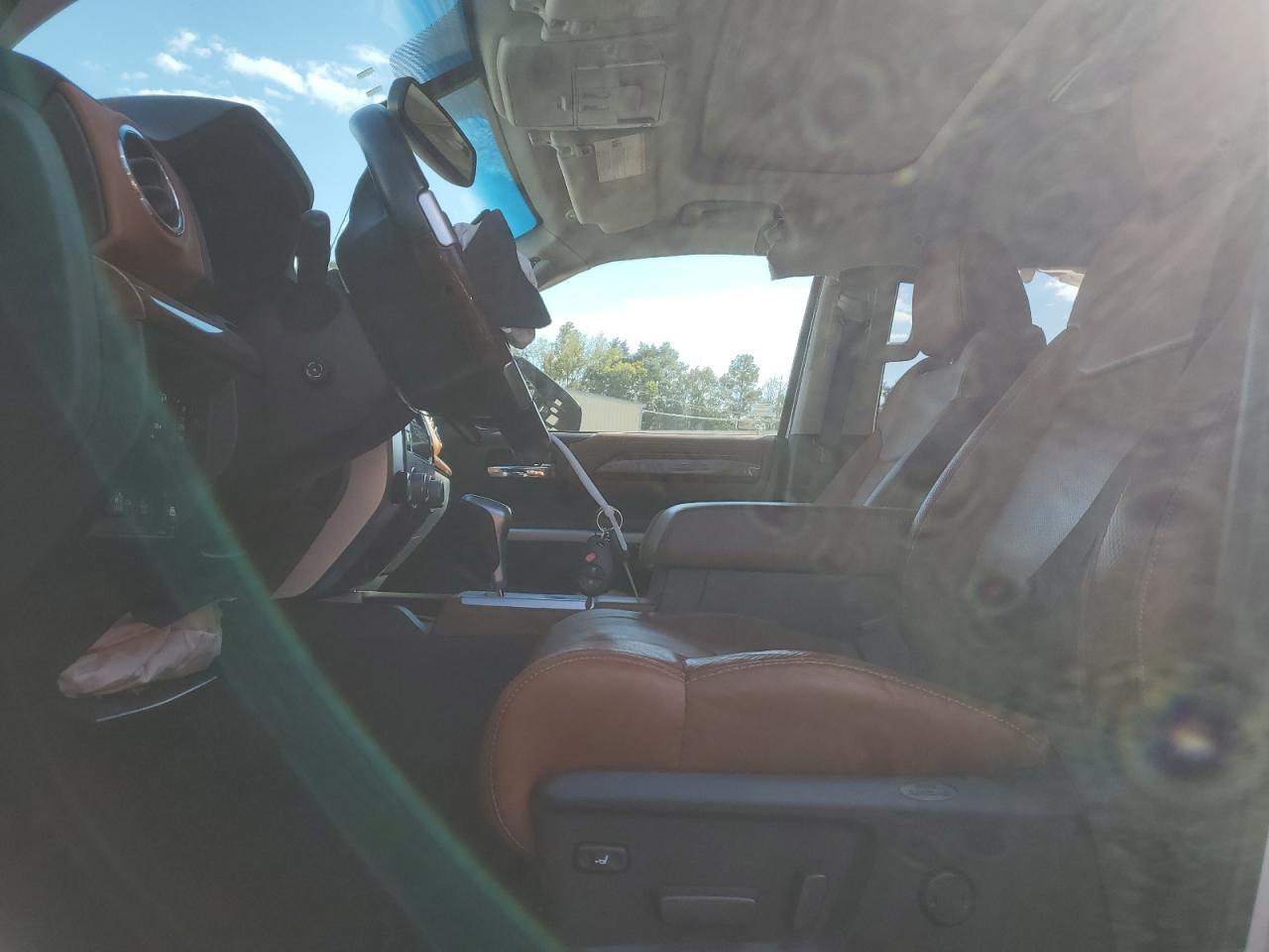 2017 Toyota Tundra Crewmax 1794 VIN: 5TFAW5F18HX661102 Lot: 81898295