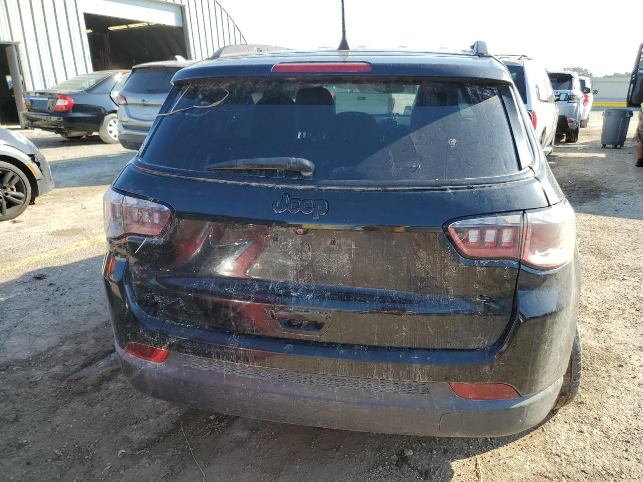 2019 Jeep Compass Latitude VIN: 3C4NJDBB9KT828045 Lot: 82382055