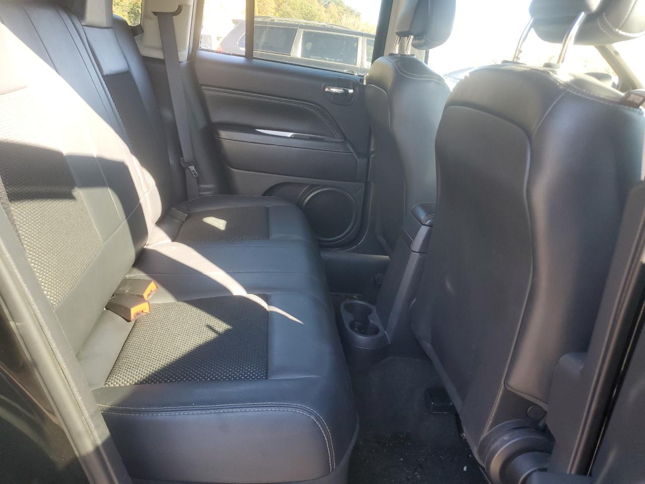 2016 Jeep Compass Latitude VIN: 1C4NJDEB8GD663291 Lot: 82463135