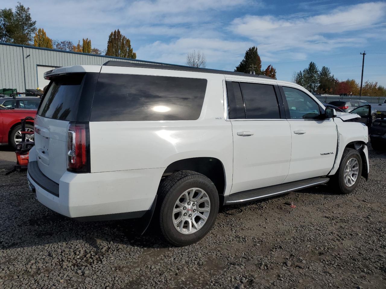 2017 GMC Yukon Xl K1500 Slt white suv gas 1GKS2GKC4HR193655 photo #4