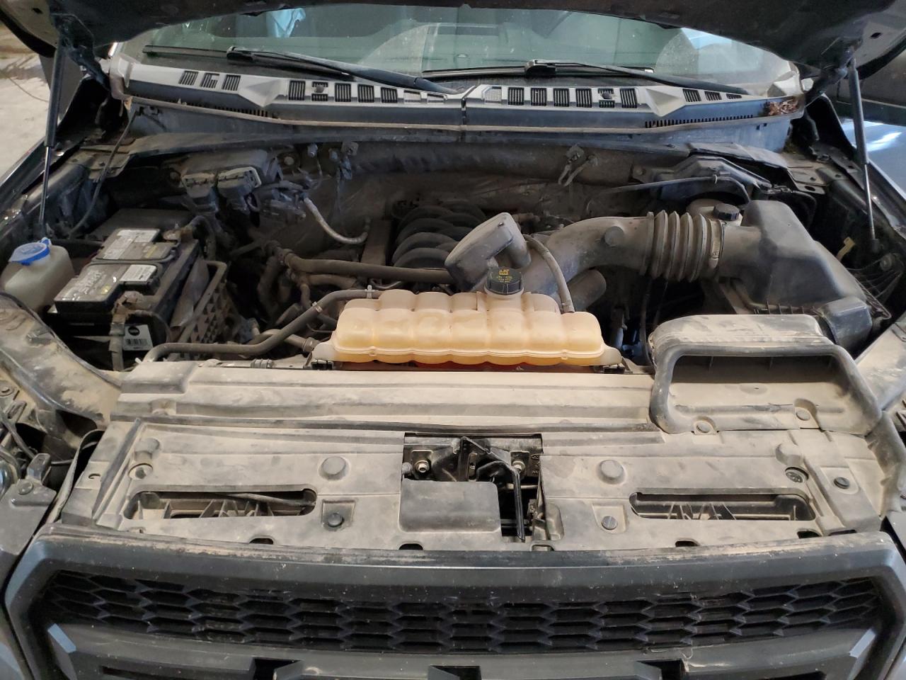 2015 Ford F150 Supercrew VIN: 1FTFW1EF8FKE92818 Lot: 82355495