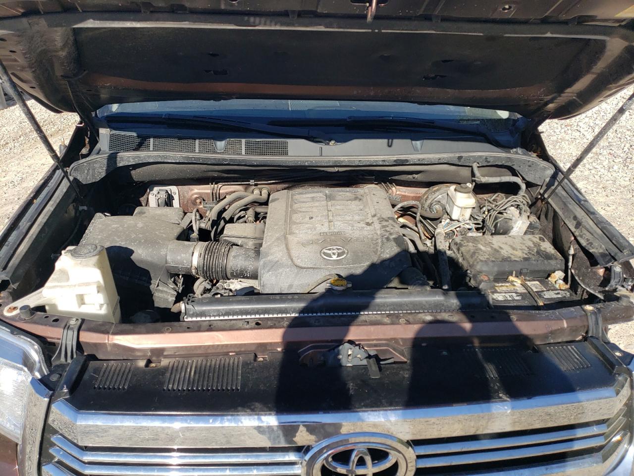 2017 Toyota Tundra Crewmax Sr5 VIN: 5TFDW5F12HX638346 Lot: 85898215