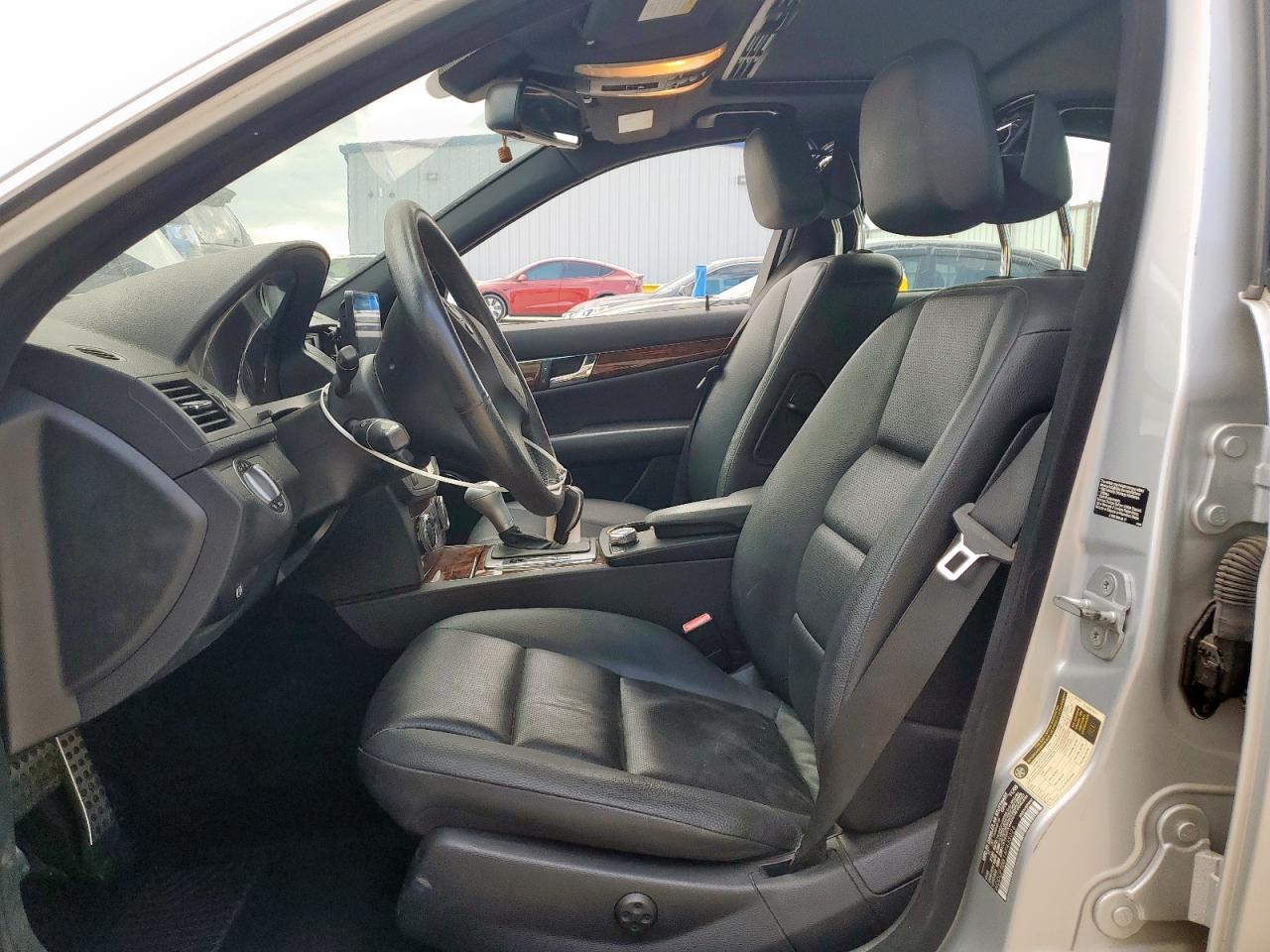 2010 Mercedes-Benz C 300 4Matic VIN: WDDGF8BB1AF435026 Lot: 85562245