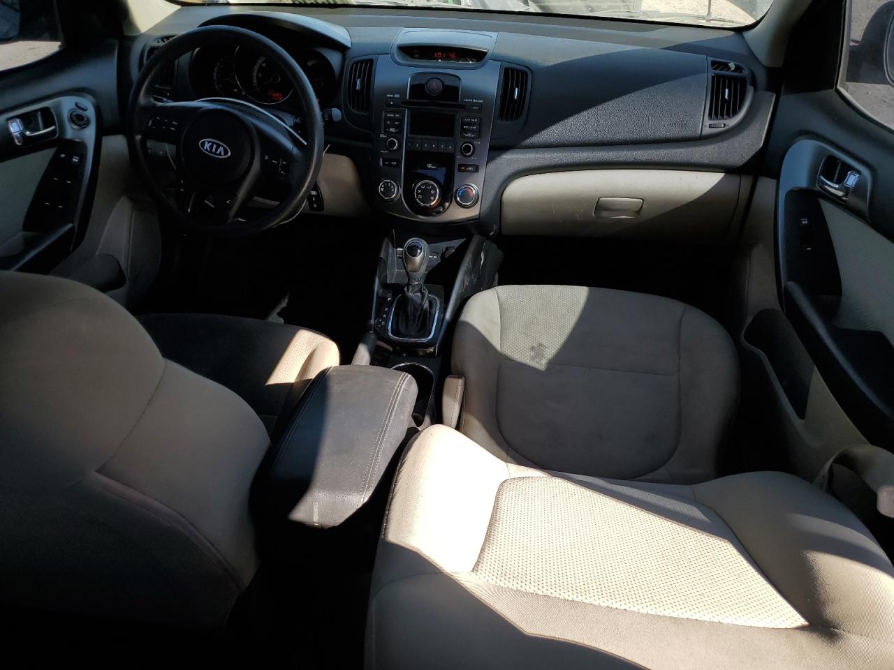 2013 Kia Forte Ex VIN: KNAFU4A25D5735732 Lot: 85587775