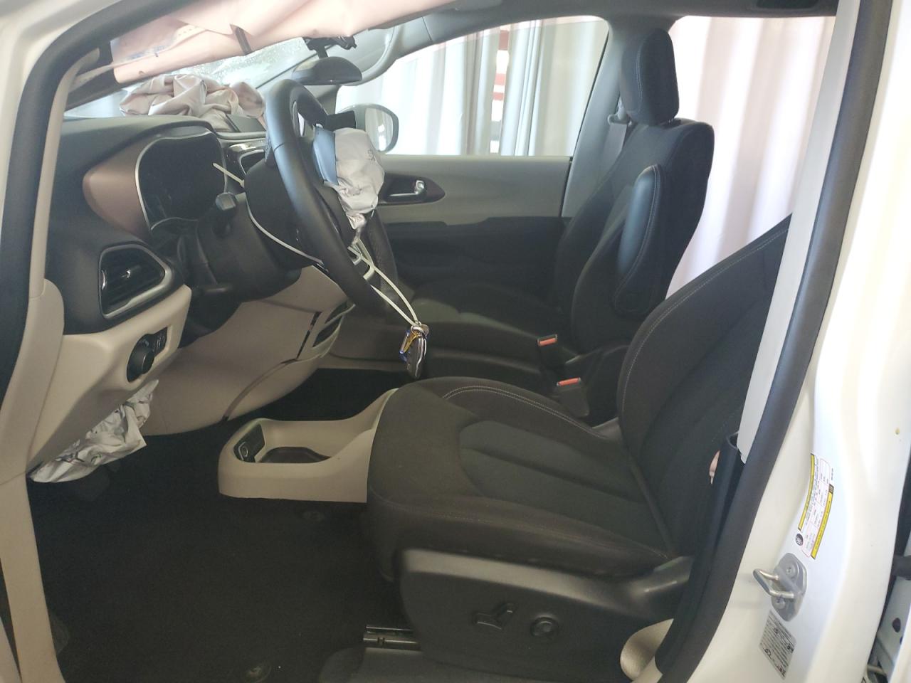 2024 Chrysler Voyager Lx VIN: 2C4RC1CGXRR195105 Lot: 85526855