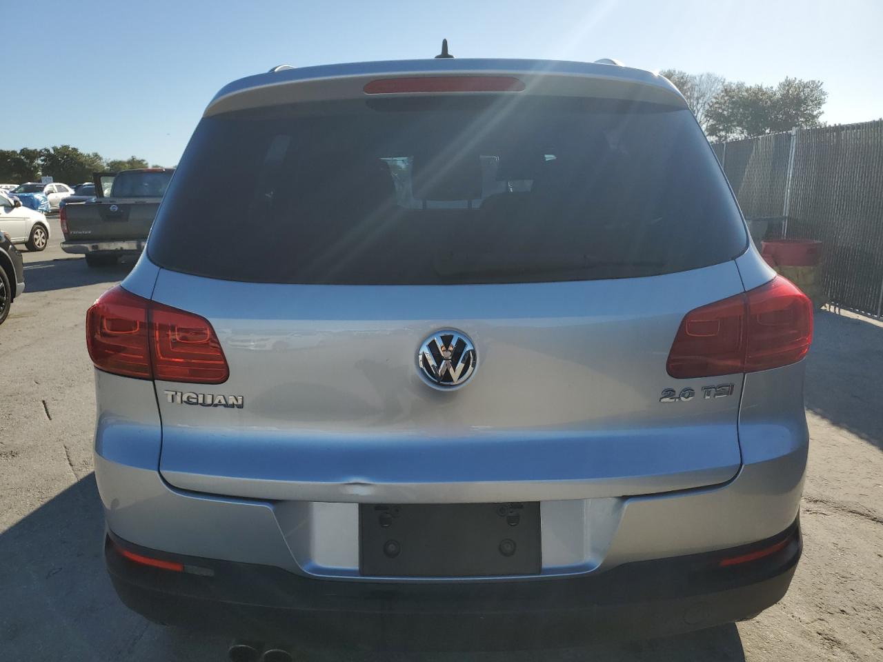2015 Volkswagen Tiguan S VIN: WVGAV7AX2FW612180 Lot: 86243125