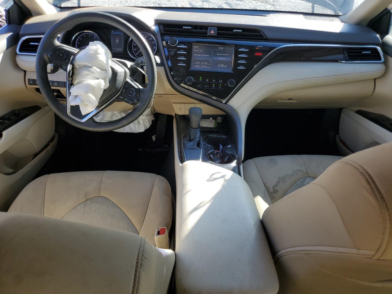 2018 Toyota Camry L VIN: 4T1B11HK7JU672886 Lot: 85563805