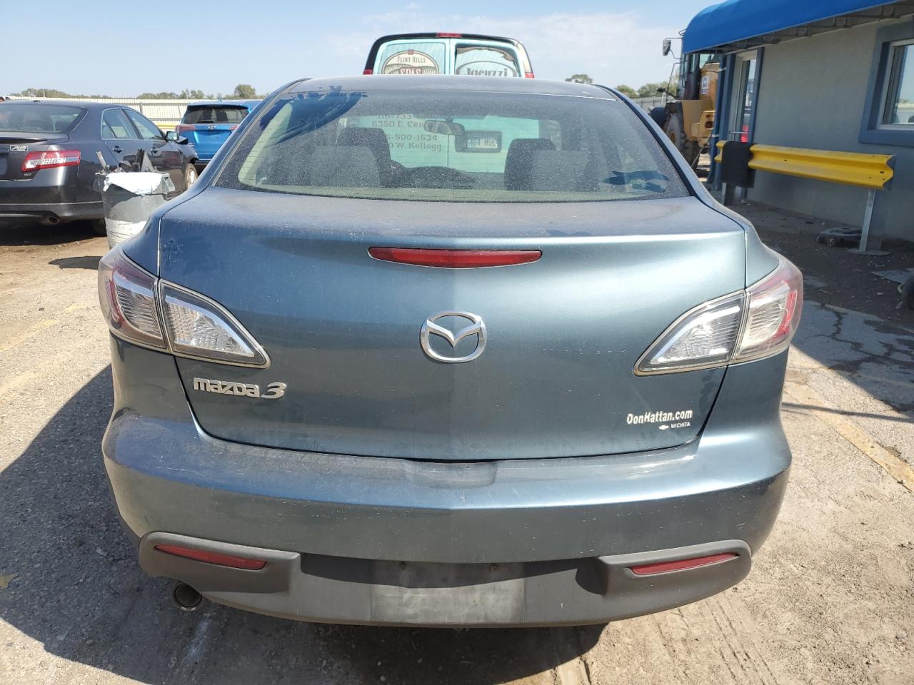 2011 Mazda 3 I VIN: JM1BL1VF3B1445350 Lot: 82120355