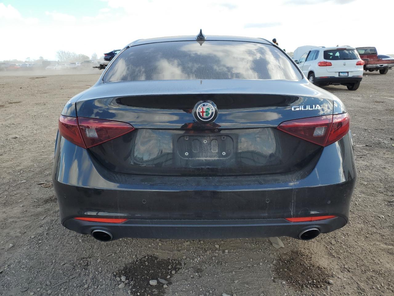 2017 Alfa Romeo Giulia Ti VIN: ZARFAECN1H7548223 Lot: 90858105