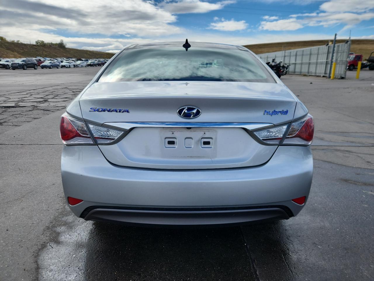 2015 Hyundai Sonata Hybrid VIN: KMHEC4A46FA123824 Lot: 85742335