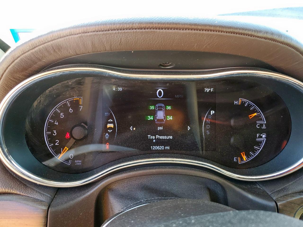 2015 Jeep Grand Cherokee Overland VIN: 1C4RJECG7FC635377 Lot: 86275375