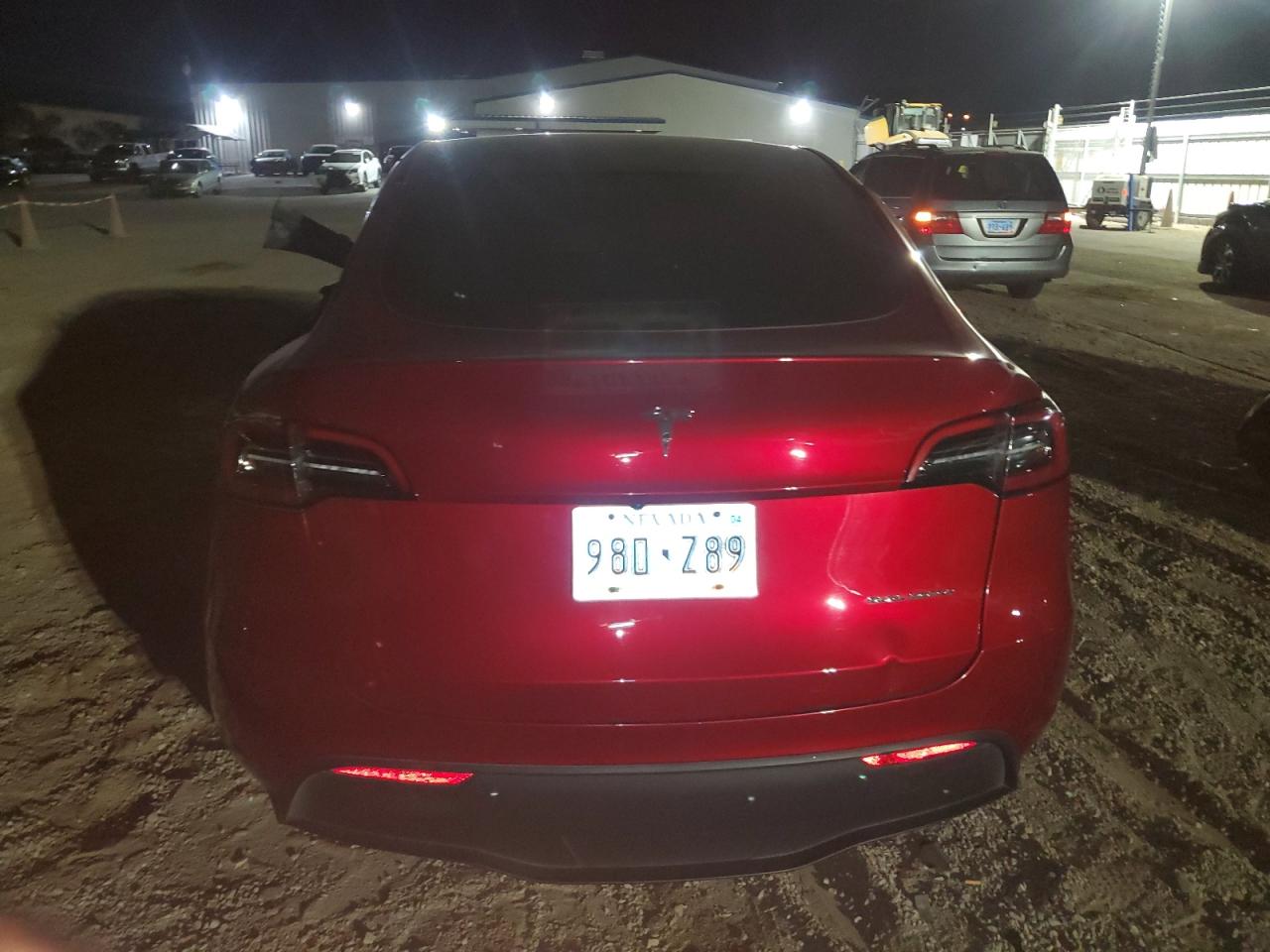 2024 Tesla Model Y VIN: 7SAYGDEE0RA258821 Lot: 85005895