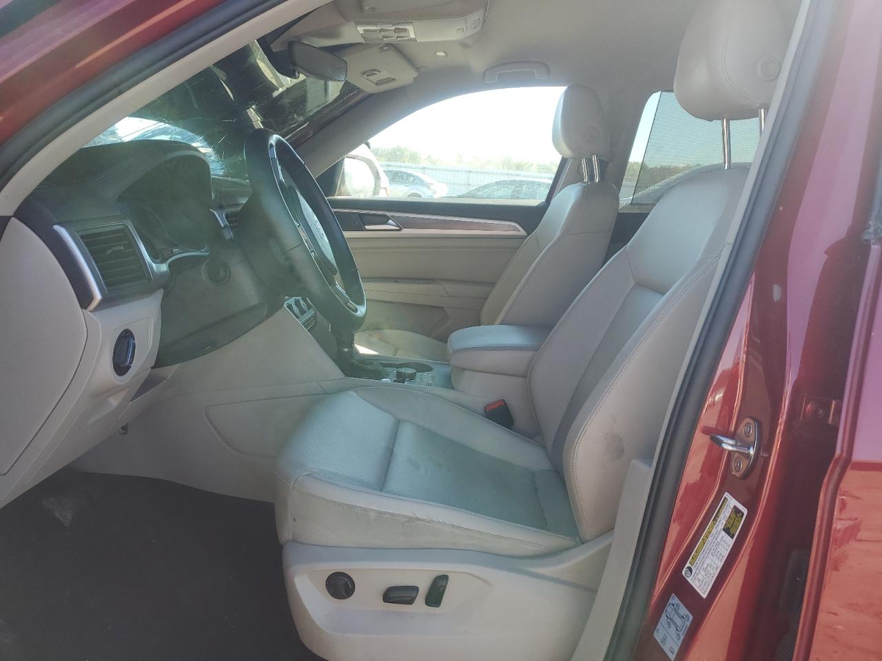 2018 Volkswagen Atlas Se VIN: 1V2LR2CA7JC596211 Lot: 82379395