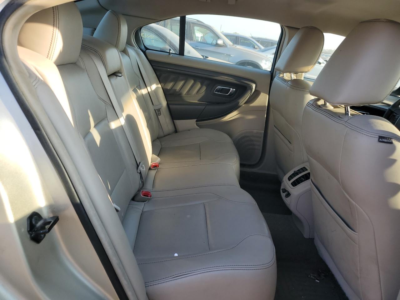 2010 Ford Taurus Sel VIN: 1FAHP2EW7AG154503 Lot: 84062415