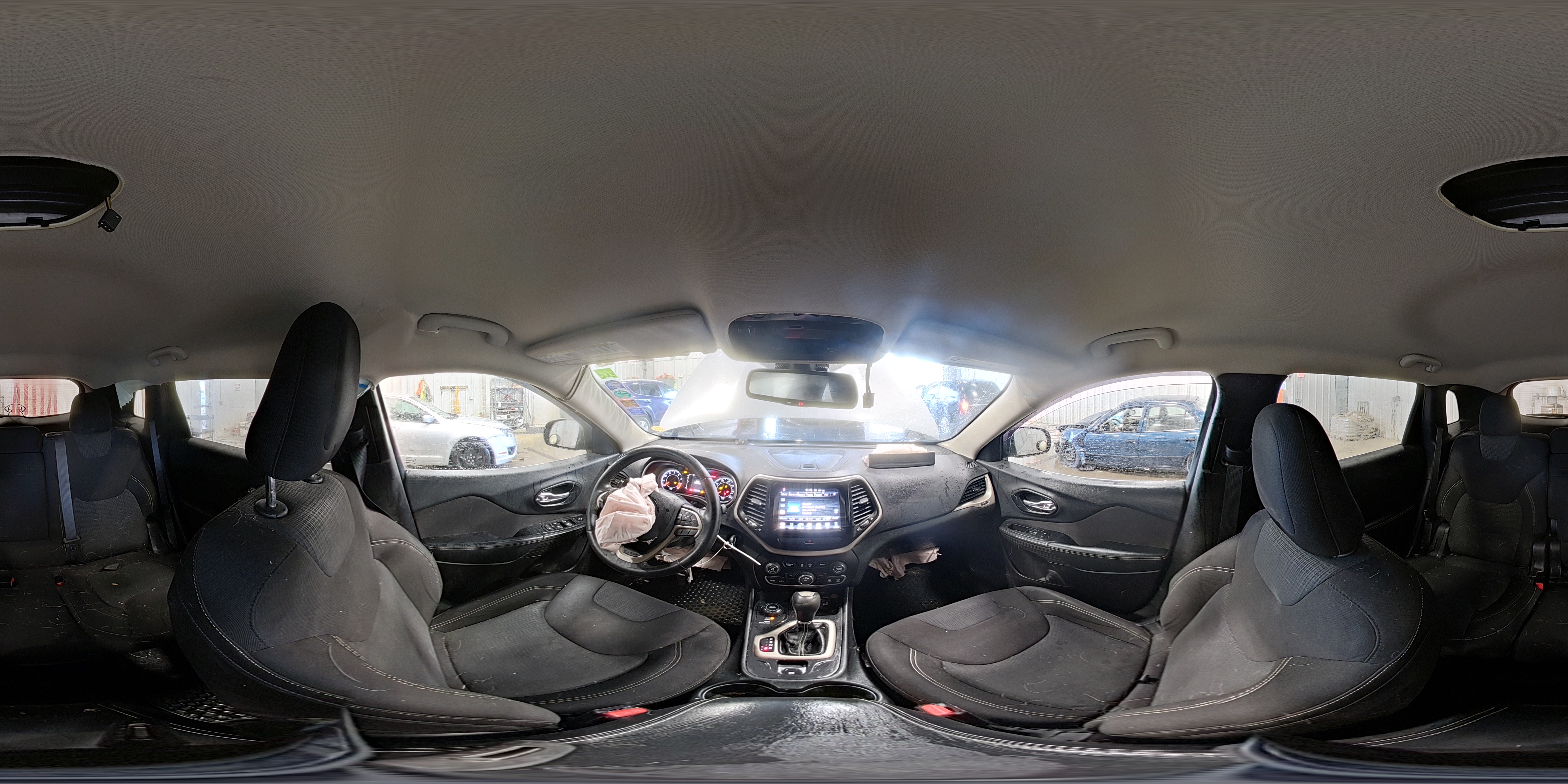 2015 Jeep Cherokee Latitude VIN: 1C4PJMCS0FW635368 Lot: 85886975