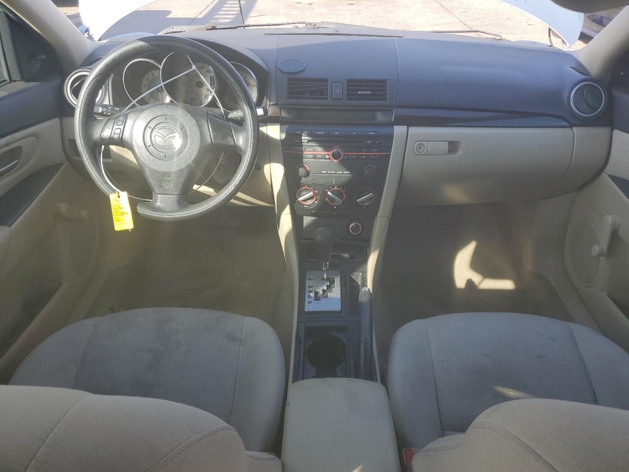 2007 Mazda 3 I VIN: JM1BK12F371606777 Lot: 82731585