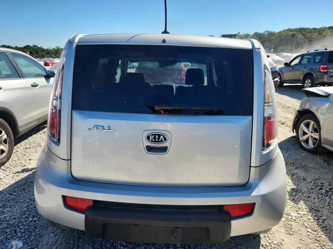 2010 Kia Soul + VIN: KNDJT2A29A7094234 Lot: 87077755