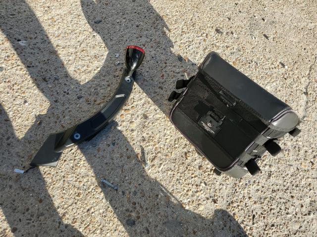 2021 INDIAN MOTORCYCLE CO. SCOUT BOBBER ABS  