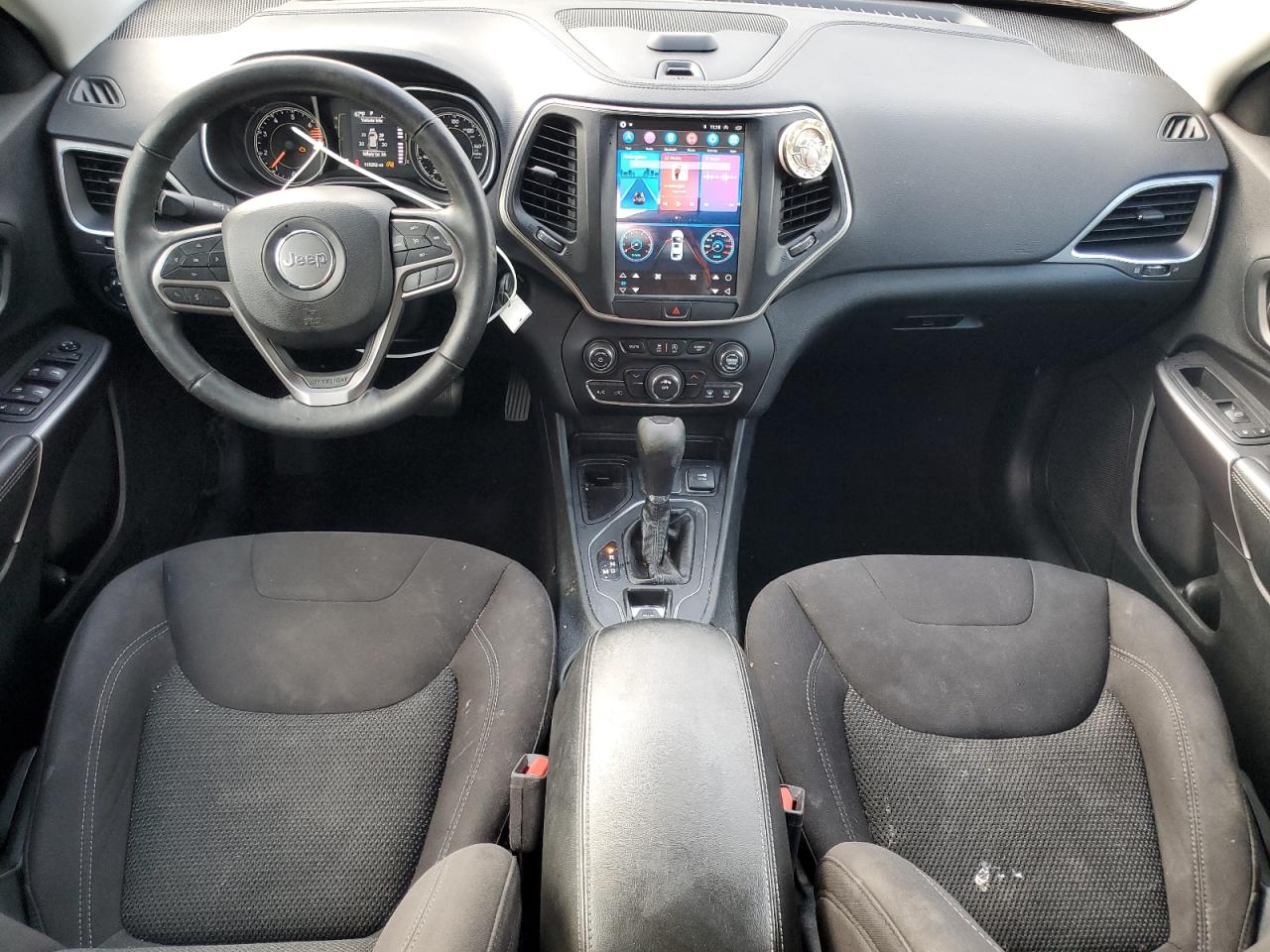 2019 Jeep Cherokee Latitude VIN: 1C4PJLCB2KD108819 Lot: 85826425