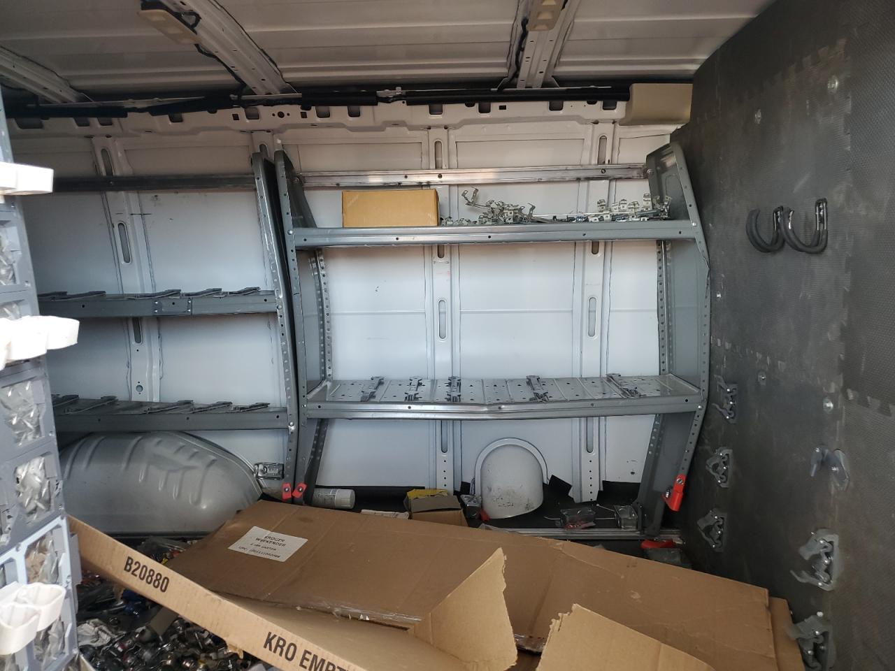 2024 Chevrolet Express G2500 VIN: 1GCWGAF70R1193709 Lot: 80802365