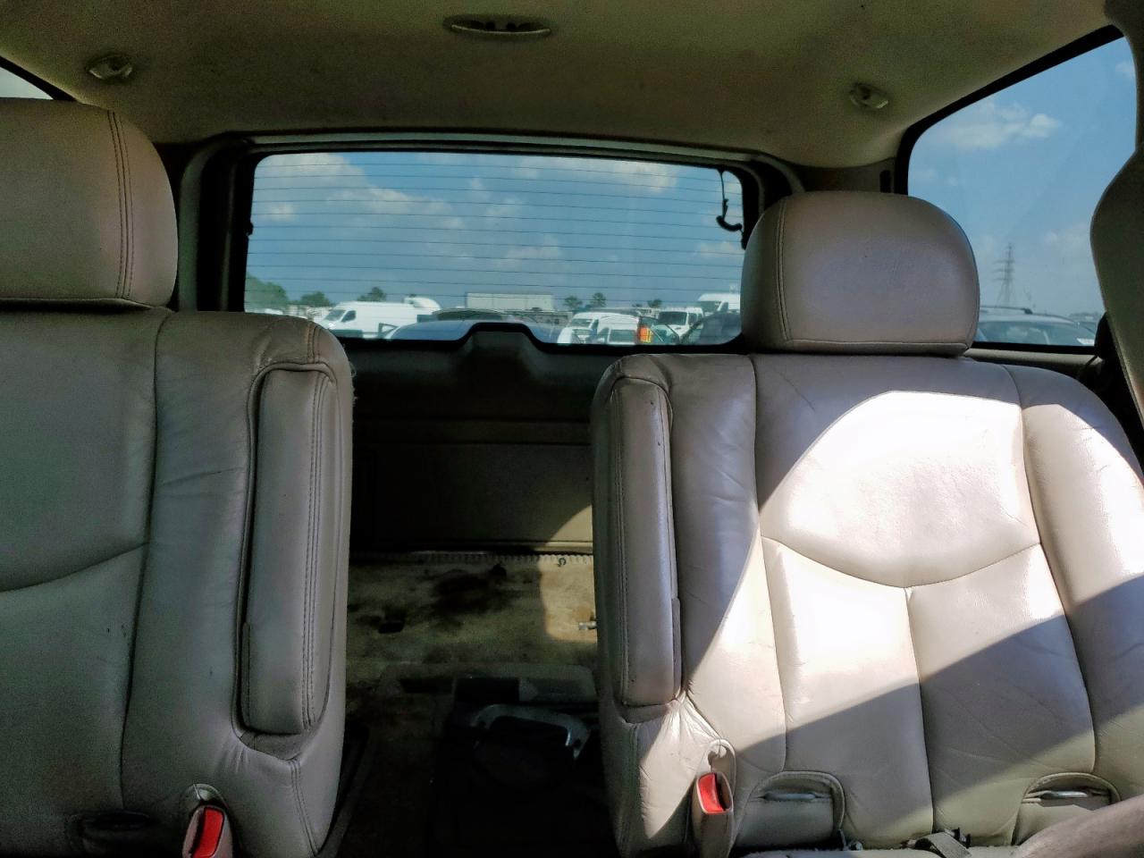 2003 Chevrolet Tahoe C1500 VIN: 1GNEC13Z13R103867 Lot: 84484325