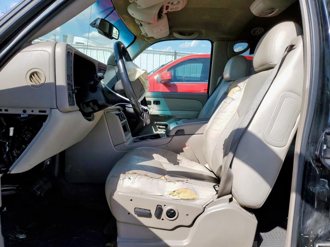 2003 Chevrolet Tahoe K1500 VIN: 1GNEK13Z63R126872 Lot: 85562125