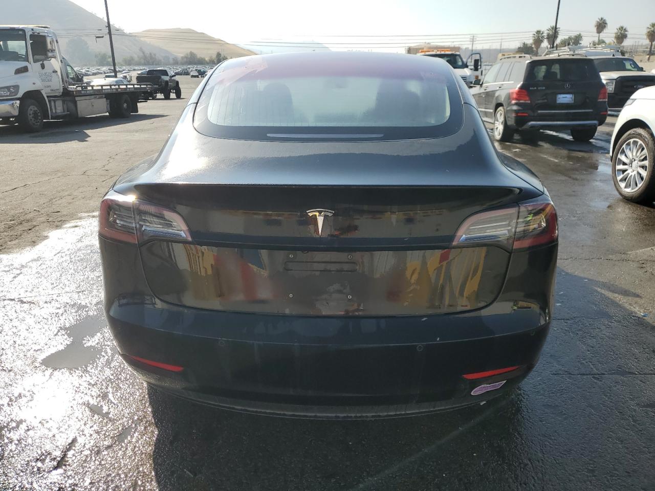 2018 Tesla Model 3 VIN: 5YJ3E1EA8JF025429 Lot: 83842025