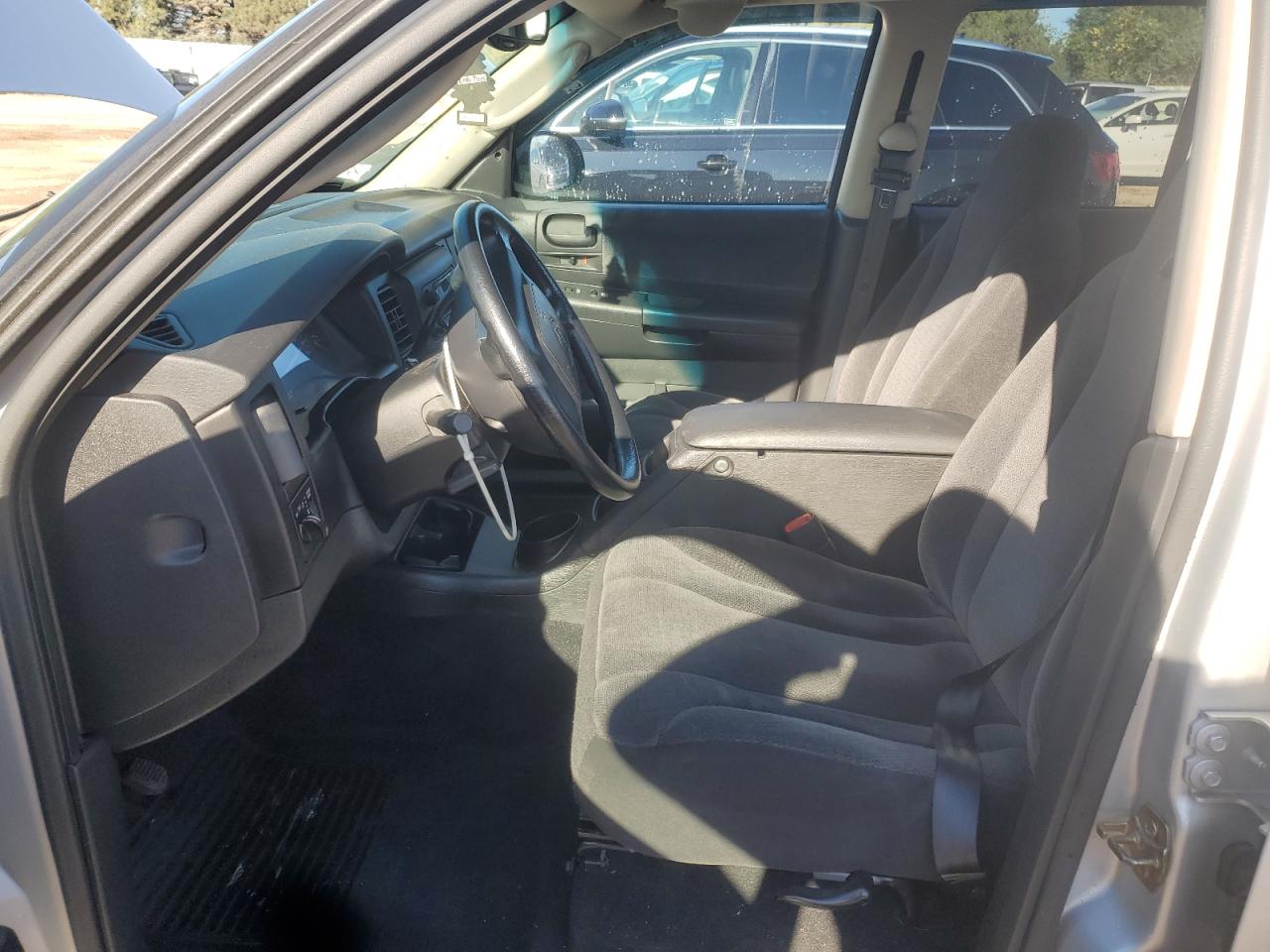 2003 Dodge Dakota Quad Sport VIN: 1D7HL38N83S157639 Lot: 85542325