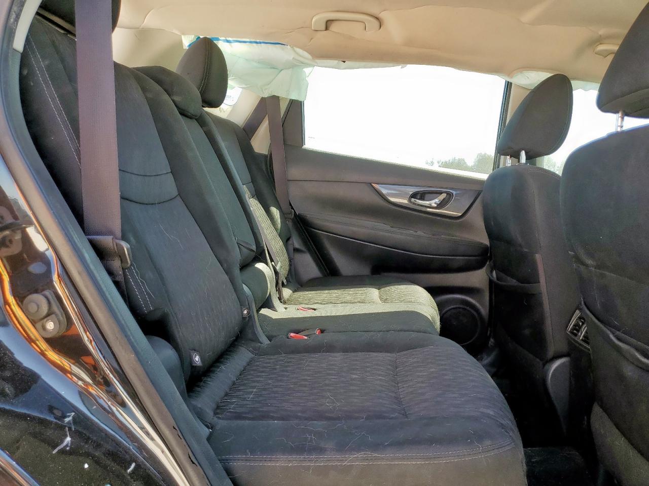 2017 Nissan Rogue S VIN: KNMAT2MT2HP528265 Lot: 85928865