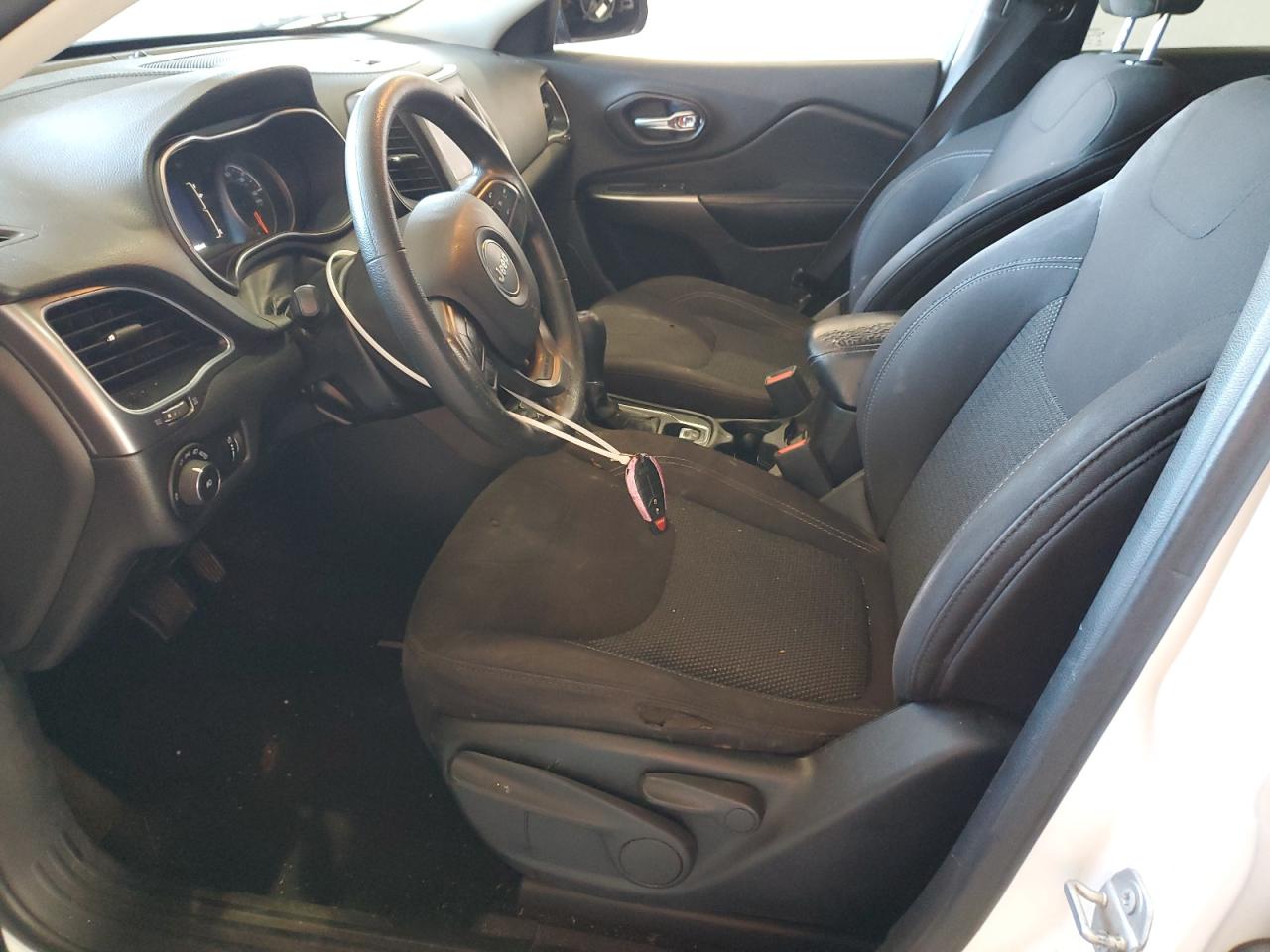 2019 Jeep Cherokee Latitude VIN: 1C4PJMCBXKD291389 Lot: 85898255