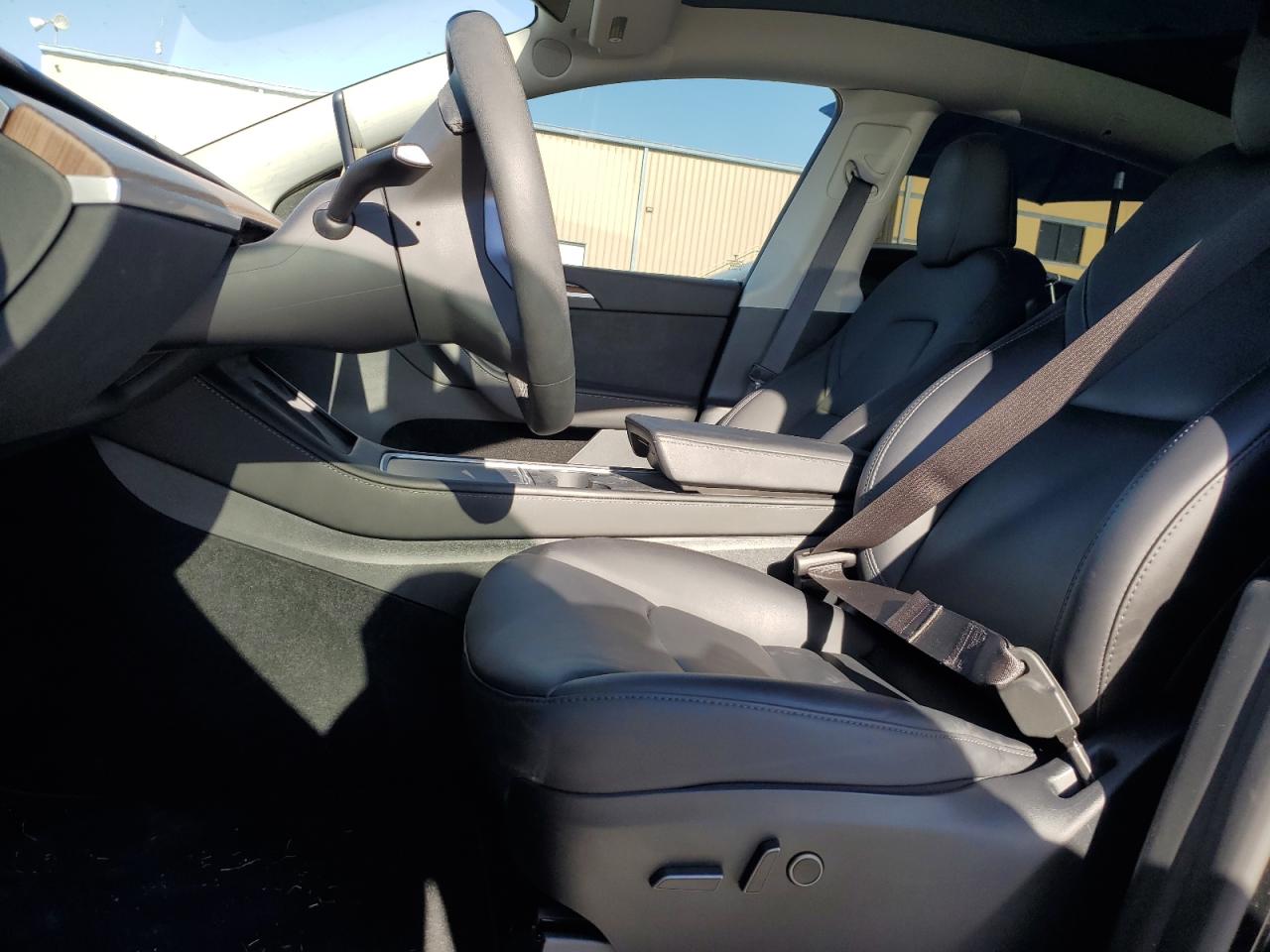 2023 Tesla Model Y VIN: 7SAYGDEF0PF947671 Lot: 86972785