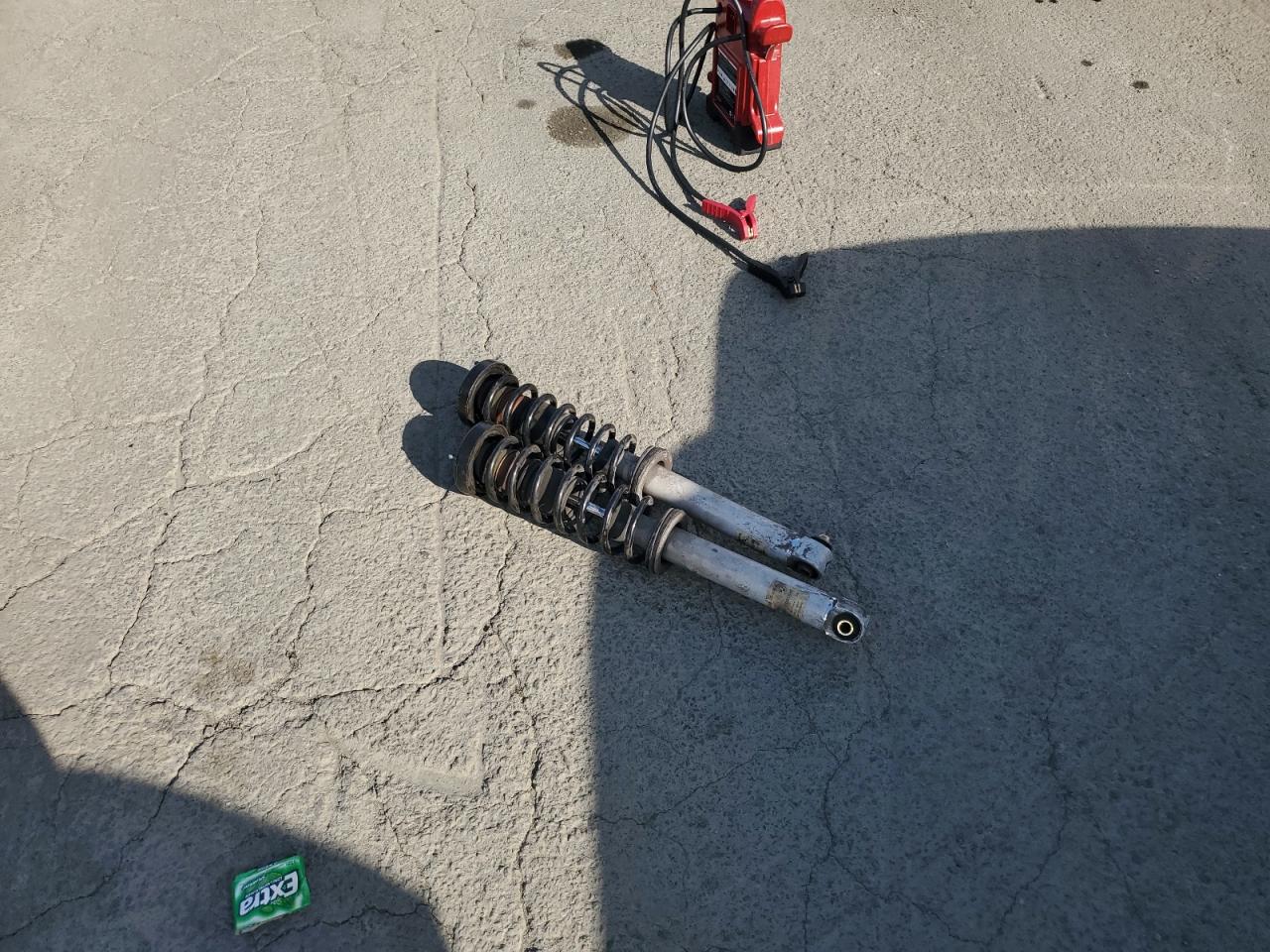 1998 BMW 528 I Automatic VIN: WBADD6329WBW43866 Lot: 84986305