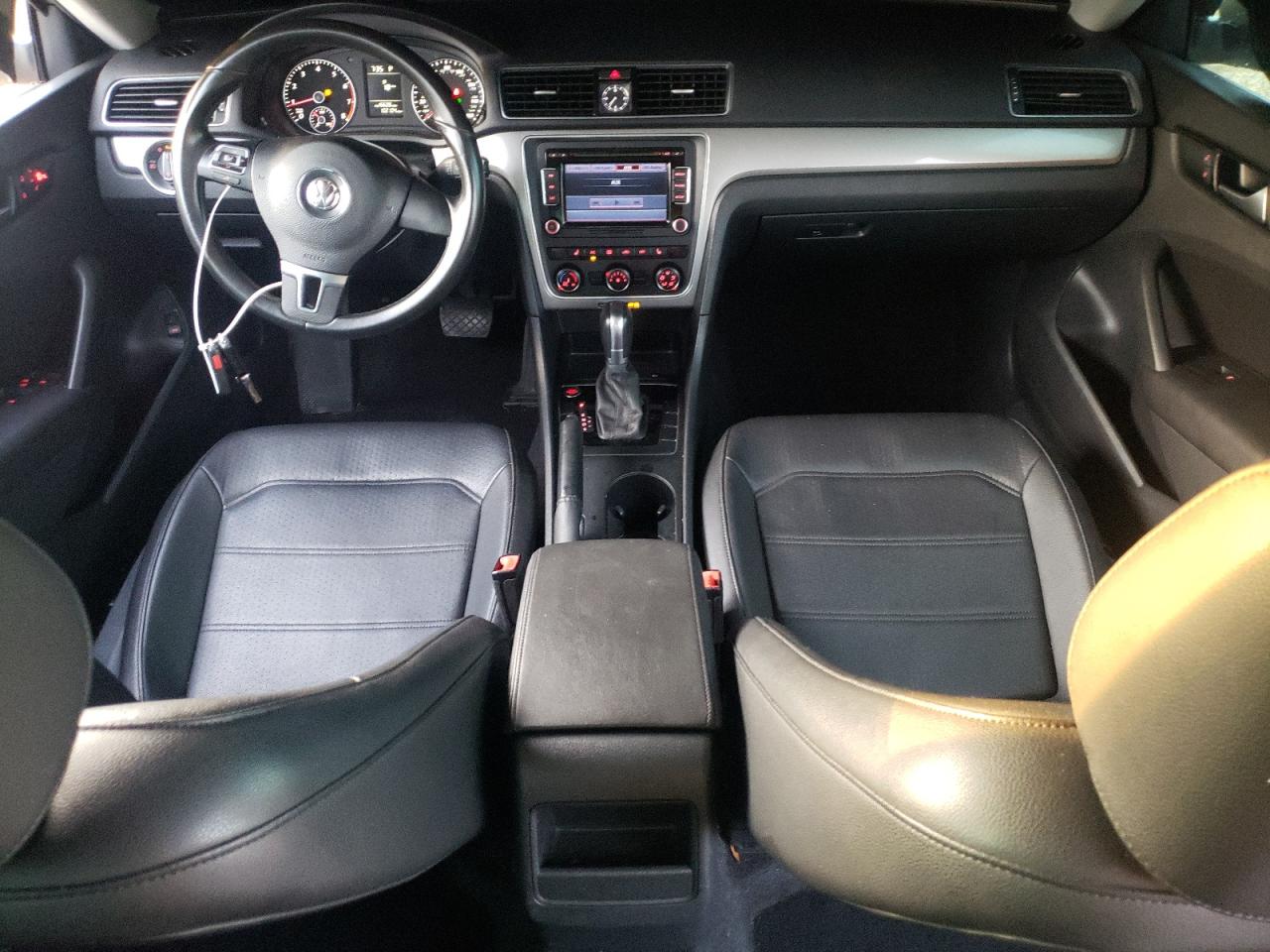 2015 Volkswagen Passat S VIN: 1VWAT7A33FC099043 Lot: 81952785