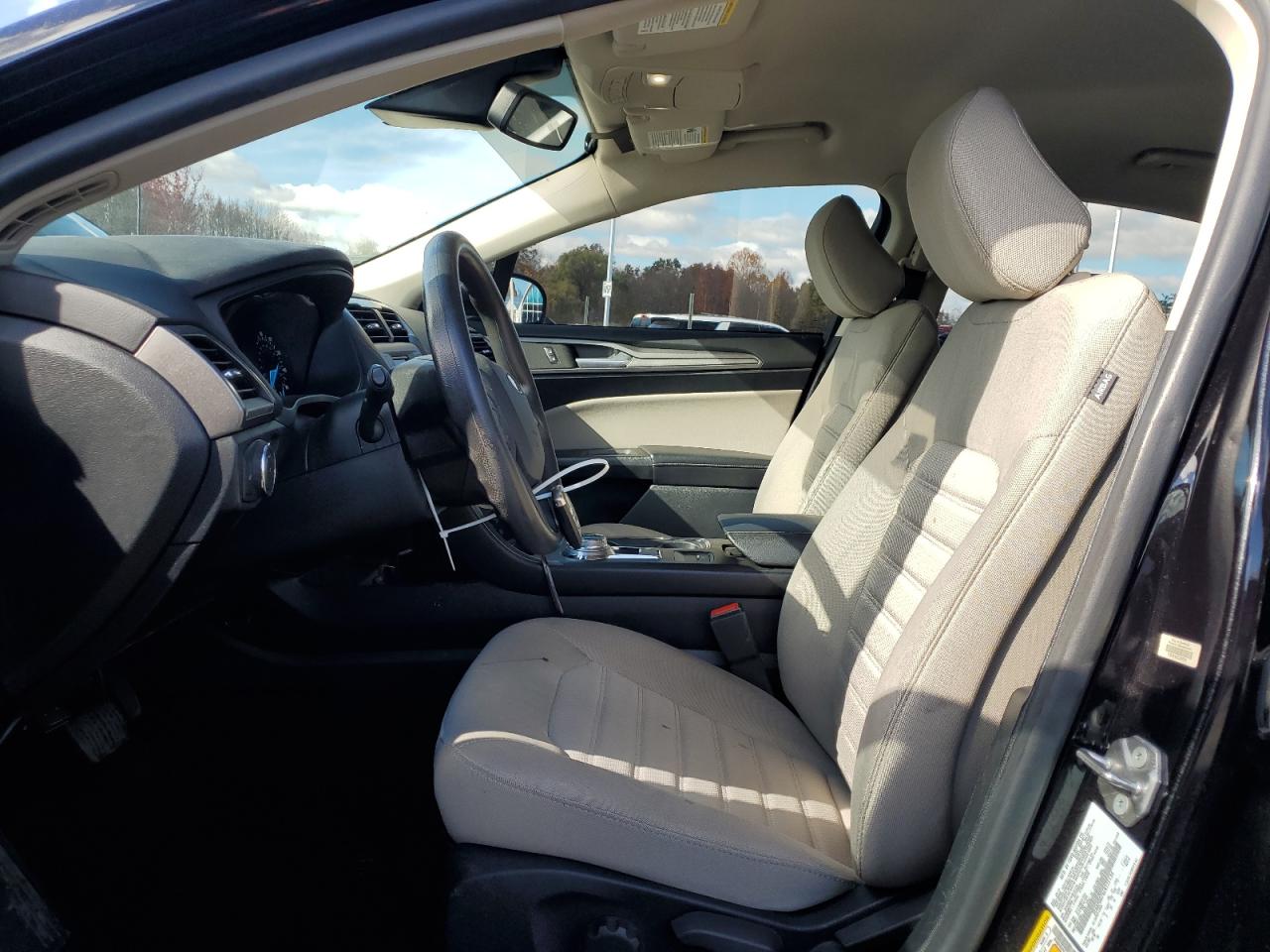 2020 Ford Fusion S VIN: 3FA6P0G76LR121134 Lot: 89493565