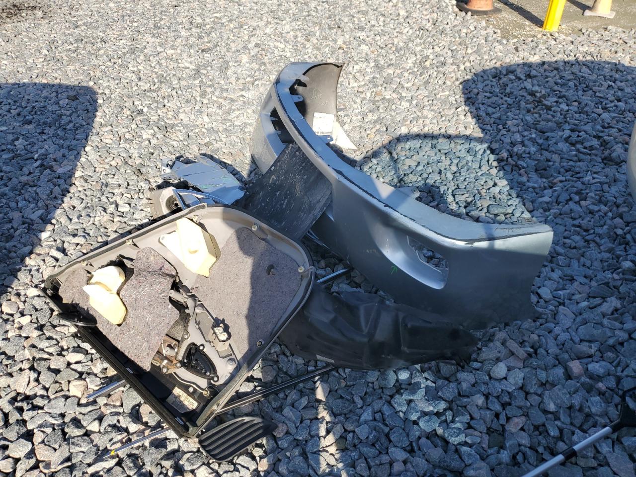 2011 Toyota Camry Base VIN: 4T1BF3EK8BU653282 Lot: 84417315