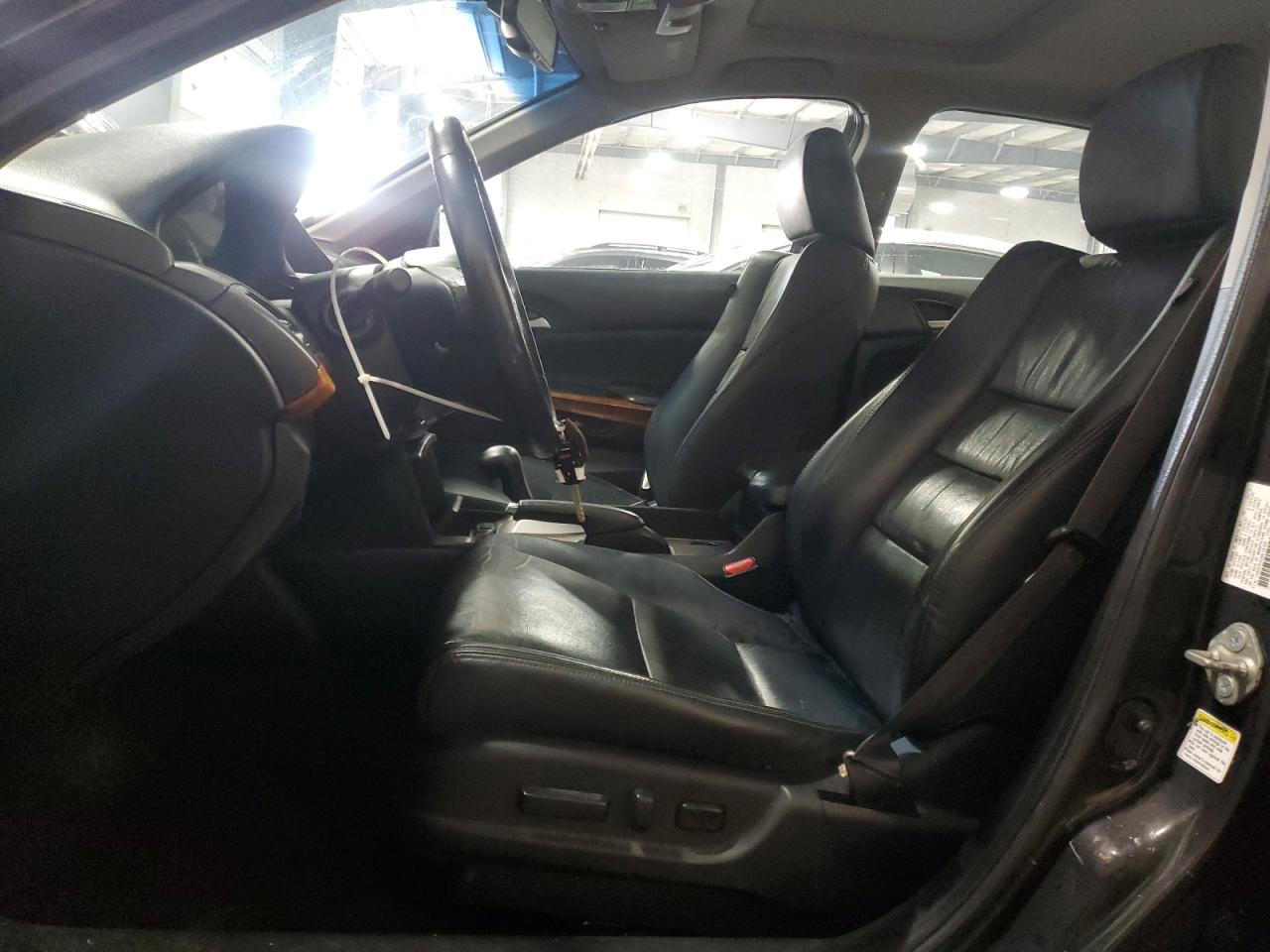 2011 Honda Accord Exl VIN: 1HGCP2F81BA126769 Lot: 85742655