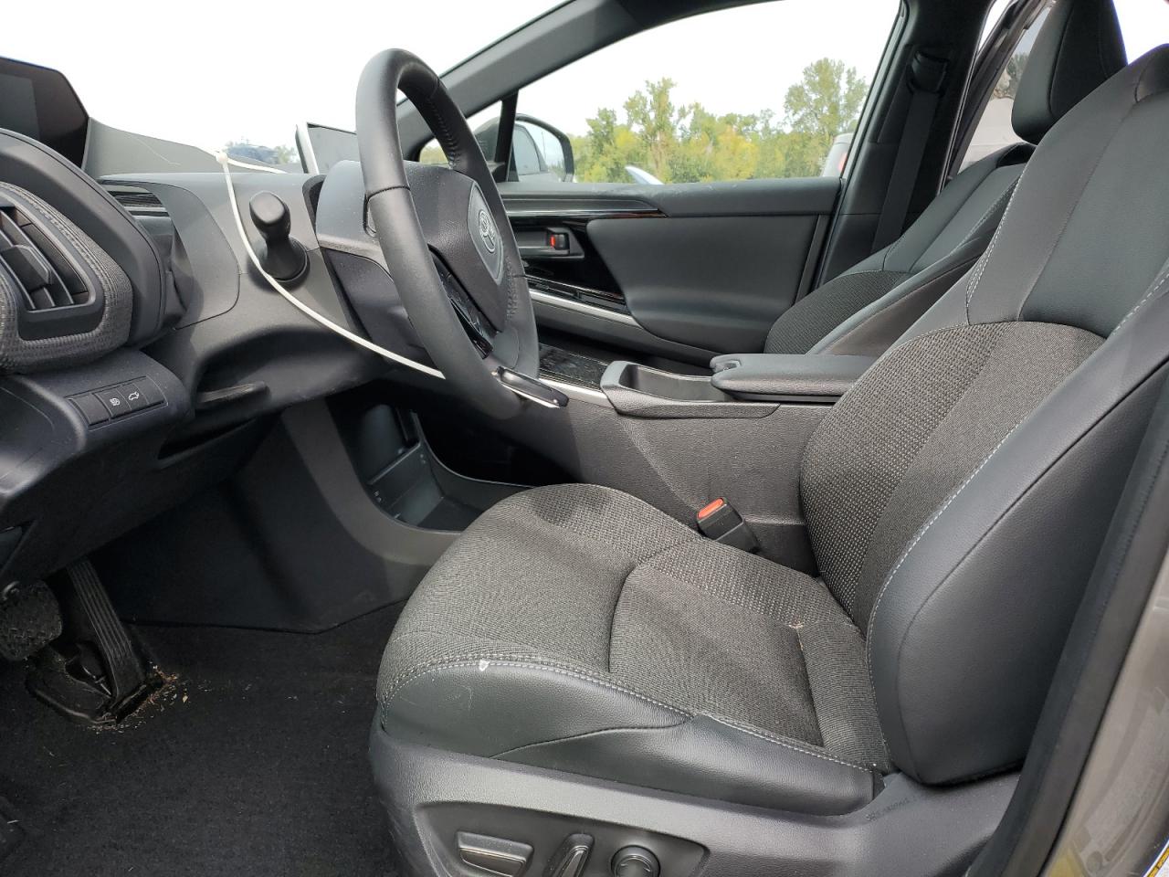 2024 Toyota Bz4X Xle VIN: JTMABACAXRA071027 Lot: 85533005