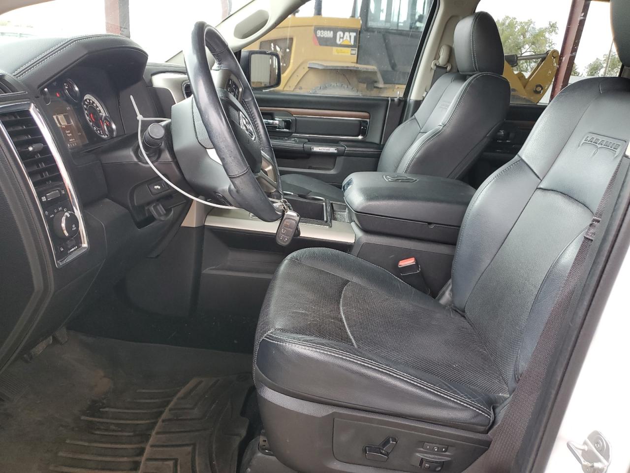 2015 Ram 1500 Laramie VIN: 1C6RR7NT9FS600304 Lot: 82349435