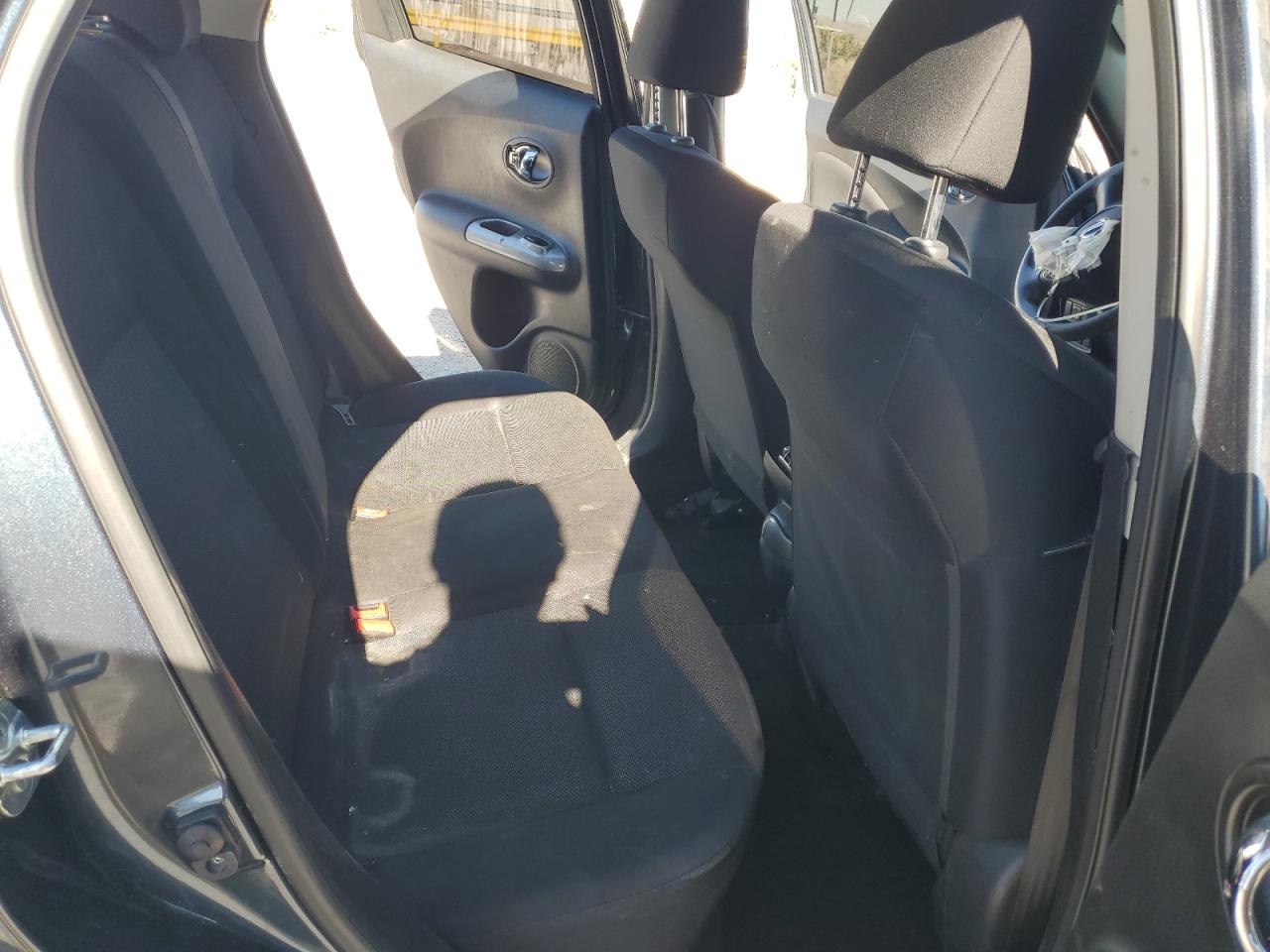 2014 Nissan Juke S VIN: JN8AF5MR4ET453069 Lot: 85853595