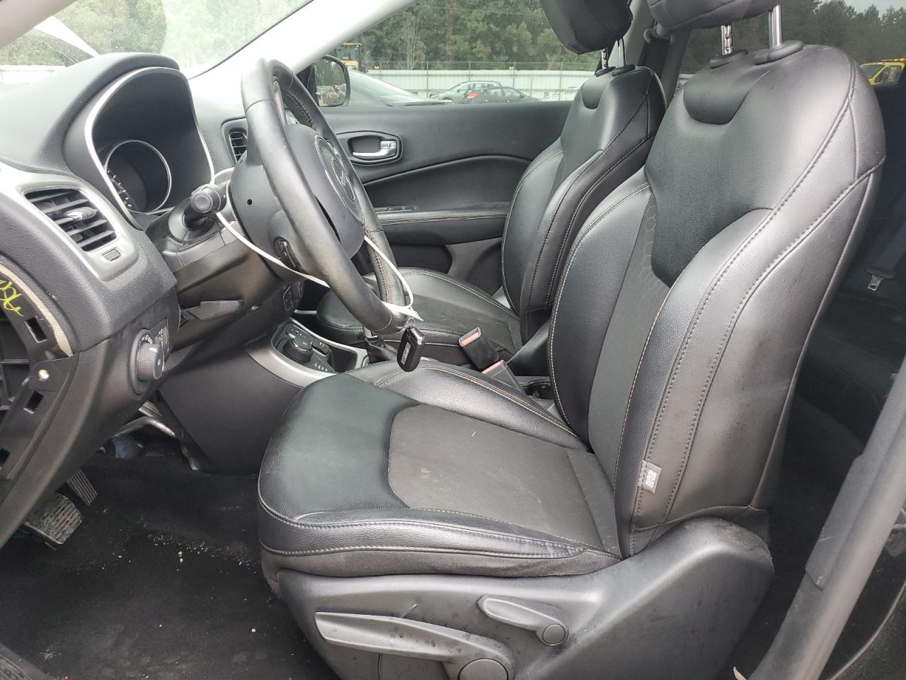 2019 Jeep Compass Latitude VIN: 3C4NJDBB9KT647351 Lot: 85496025