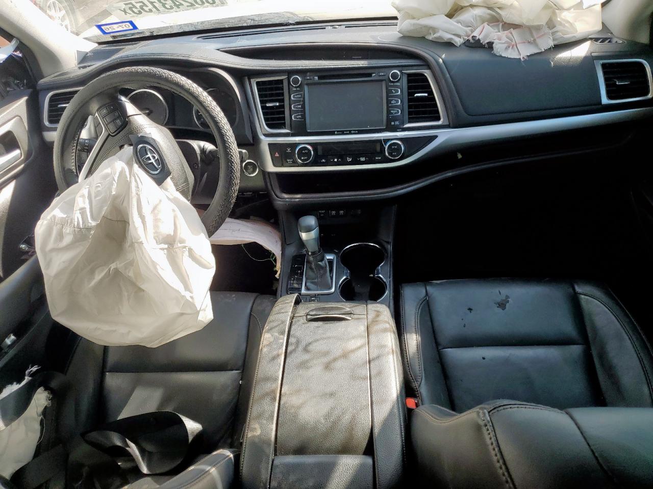 2018 Toyota Highlander Se VIN: 5TDKZRFHXJS283683 Lot: 86243155