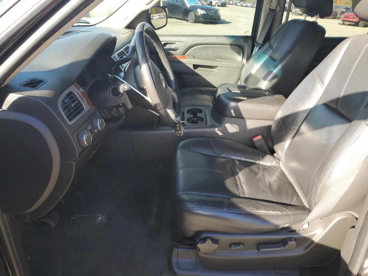 2011 Chevrolet Tahoe K1500 Lt VIN: 1GNSKBE06BR160851 Lot: 86551025