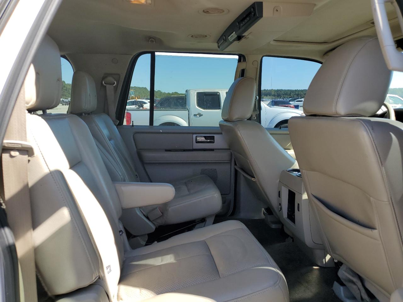 2010 Ford Expedition El Limited VIN: 1FMJK2A56AEB72845 Lot: 85196275