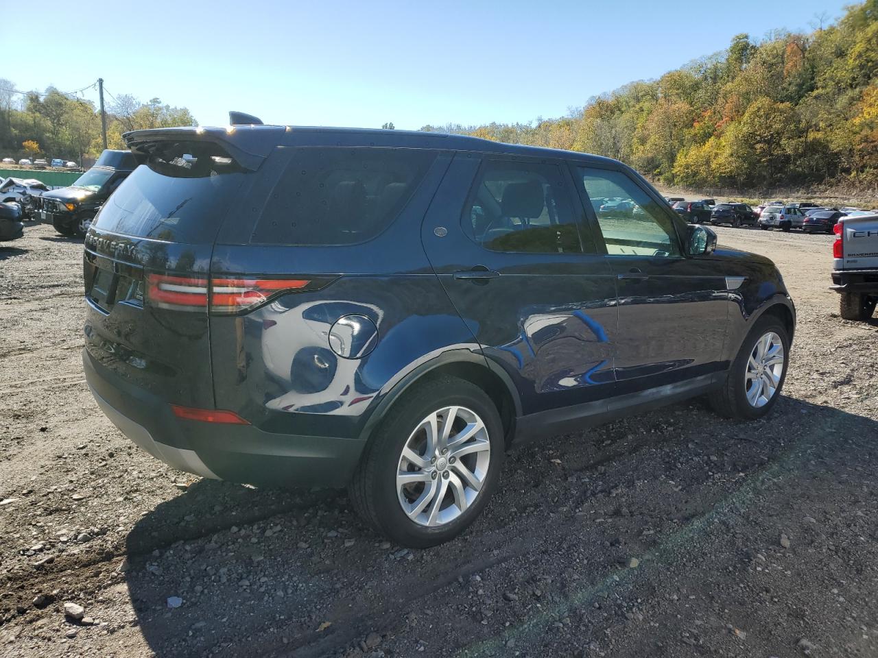 2017 Land Rover Discovery Hse blue null diesel SALRRBBK2HA036780 photo #4